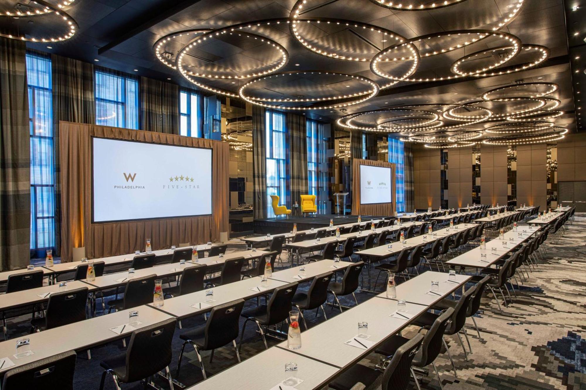 W Philadelphia Hotel Exterior photo